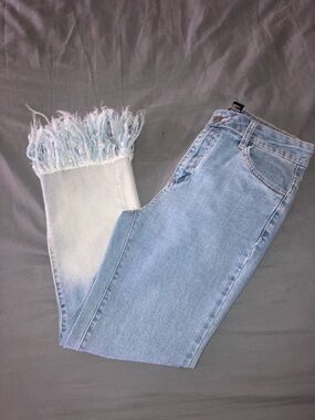 Forever 21 Light Blue Cropped Frayed Hem Jeans